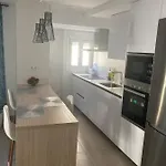 Victoria Apartment *