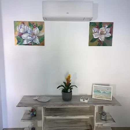 Victoria Apartment *