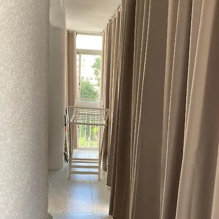 Victoria Apartment *